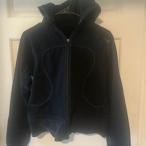 Black lululemon scuba - Canada